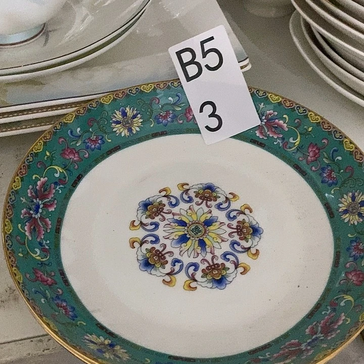 瓷两个绿色珐琅深盘b53