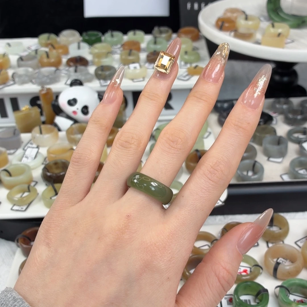 和田玉（糖玉）未镶嵌戒指z43湖水绿轮胎16.6不退换