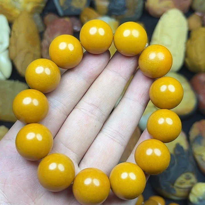 石英质玉未镶嵌颈饰