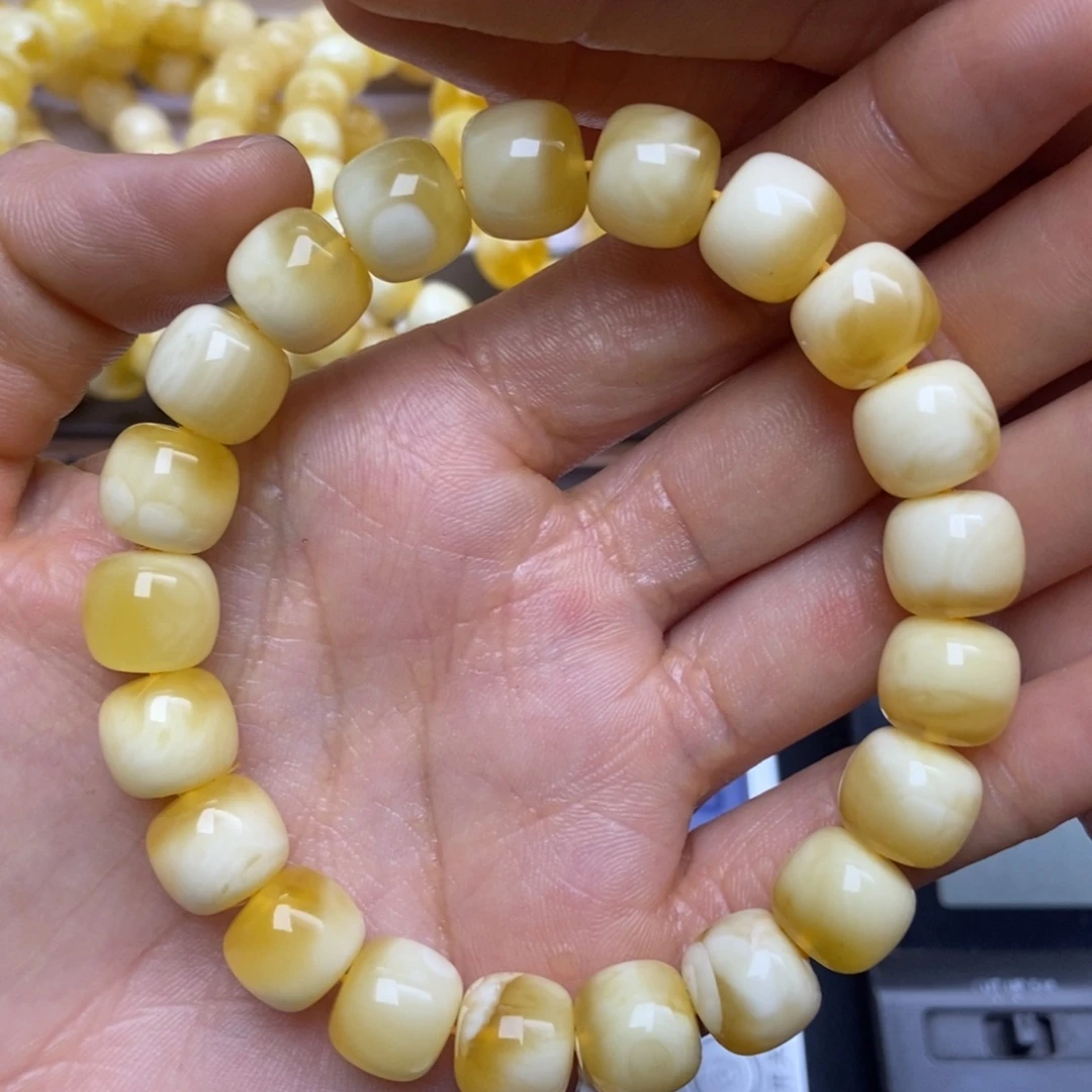 蜜蜡未镶嵌珠宝奇石