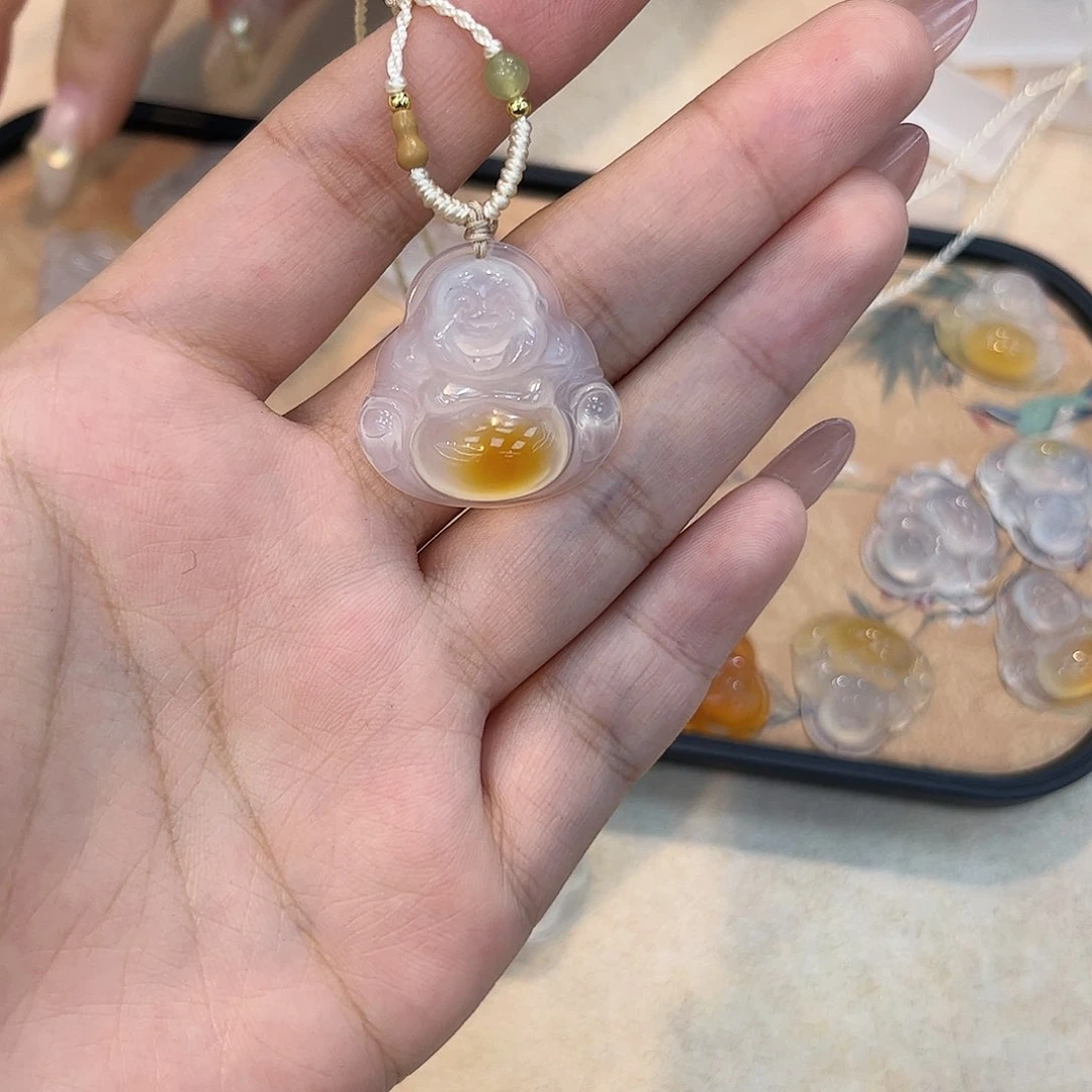 未镶嵌颈饰玛瑙/玉髓?*.佛公微瑕