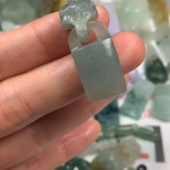 定制翡翠未镶嵌翡翠