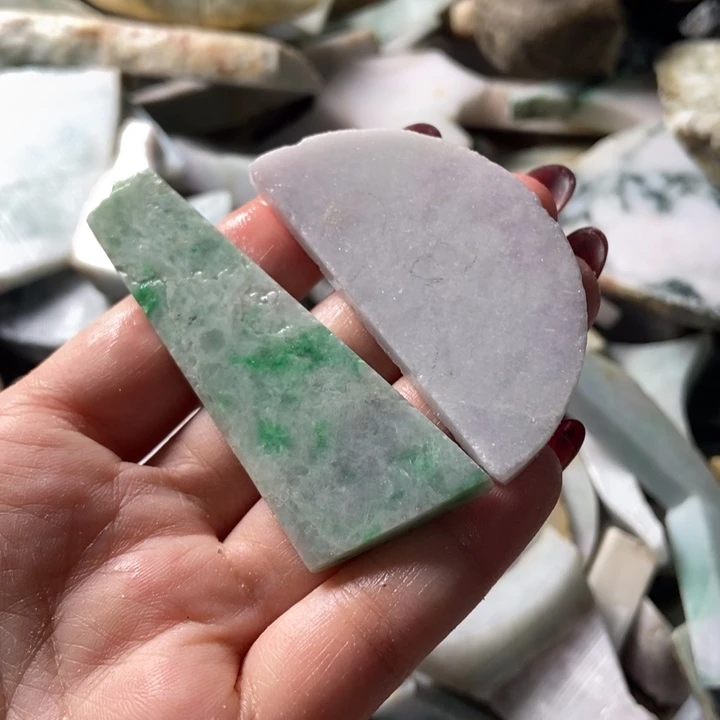 翡翠颈饰未镶嵌天然翡翠