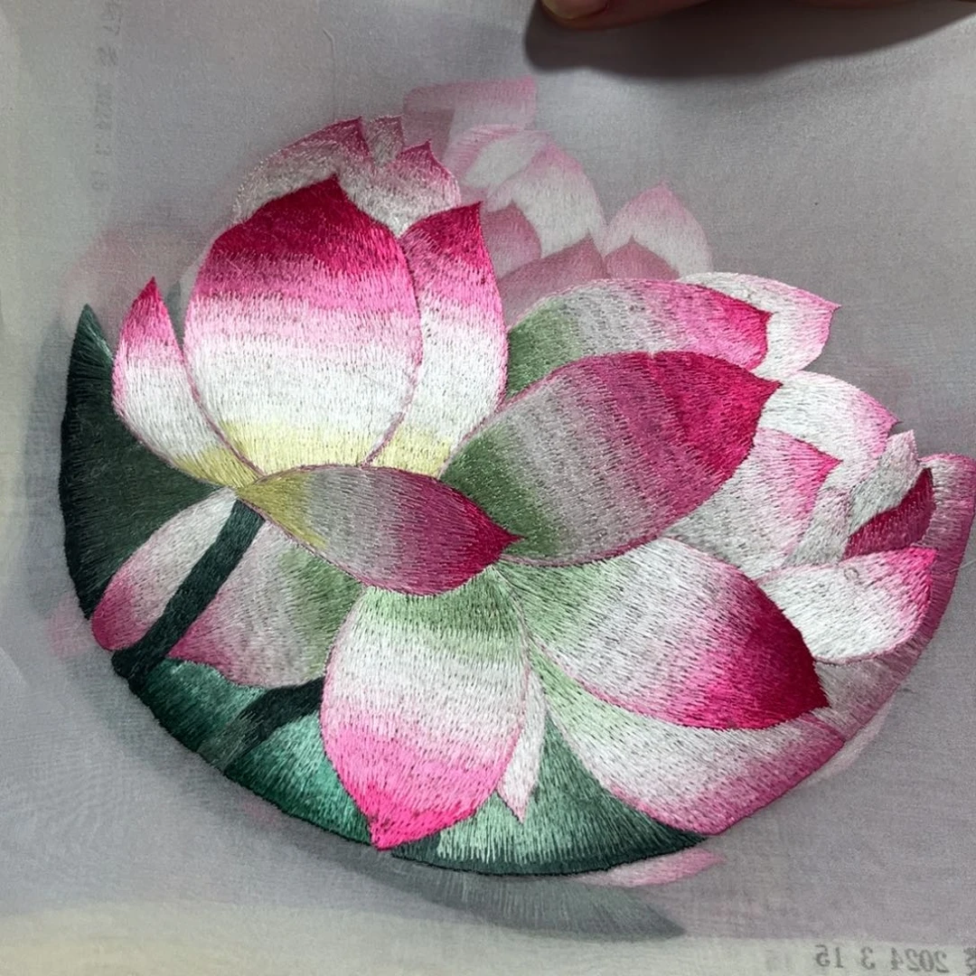 织绣纯手工刺绣陆老师