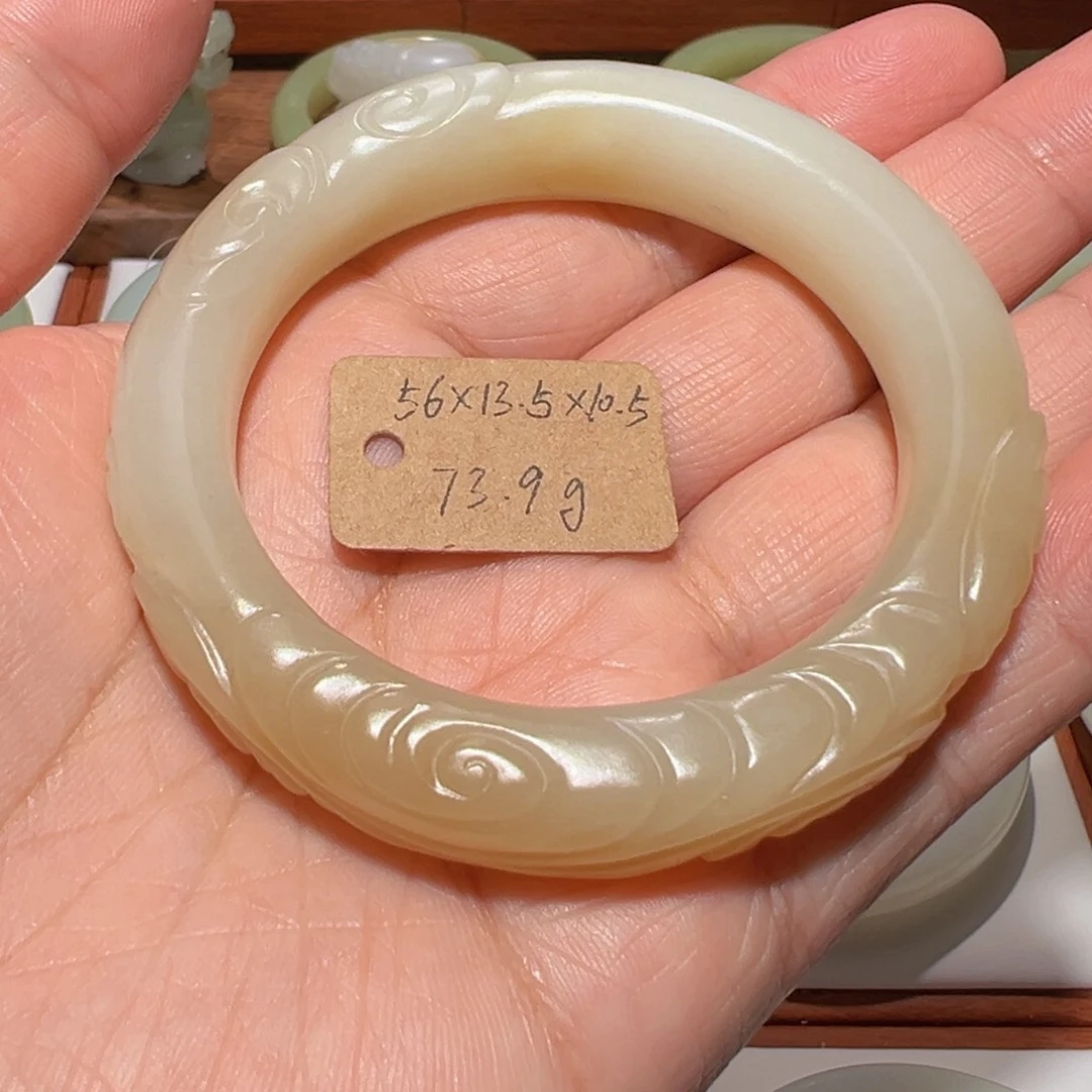 和田玉（糖玉）手镯未镶嵌