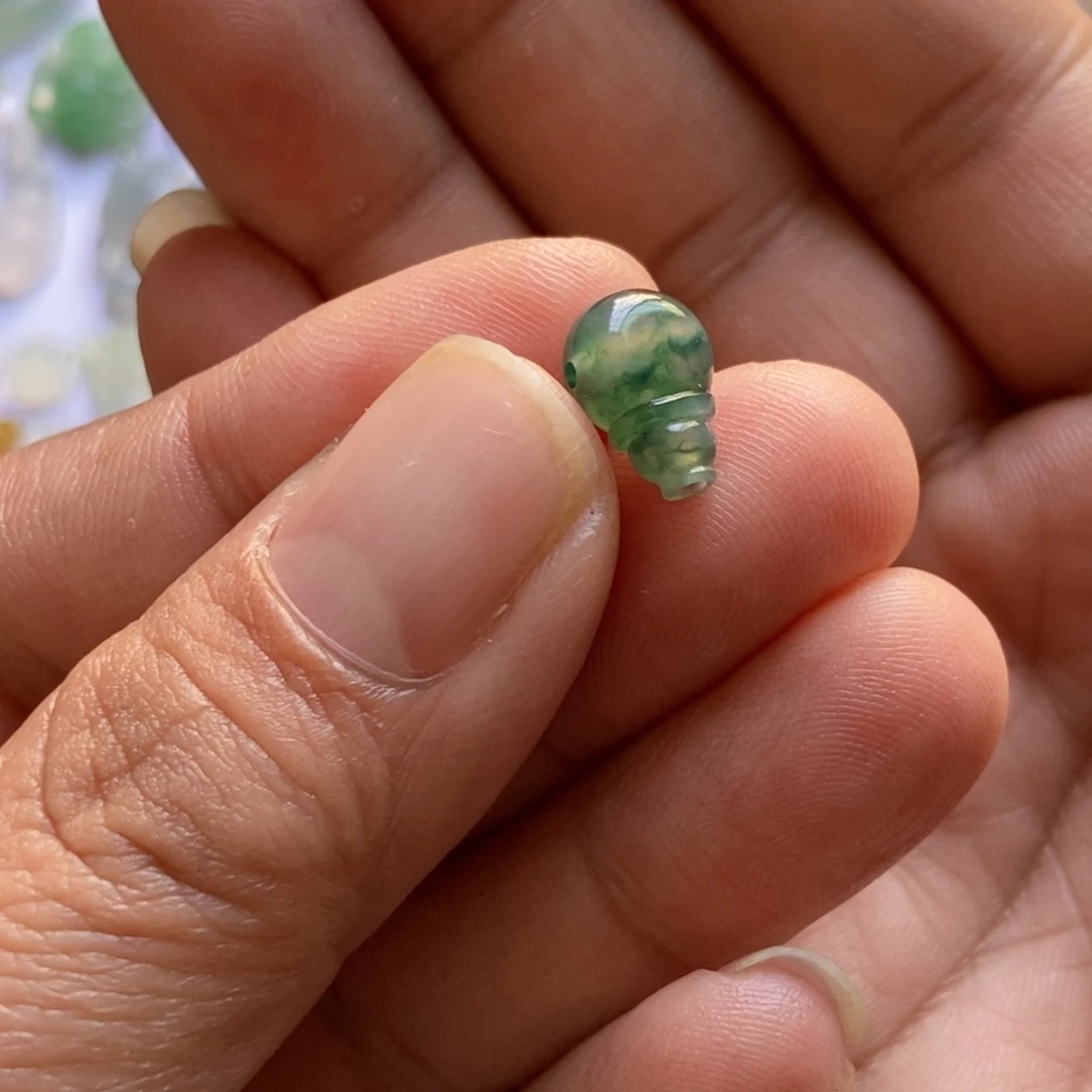 未镶嵌定制翡翠飘花三通