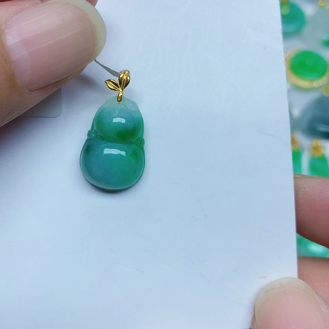 翡翠18K金镶嵌颈饰345789