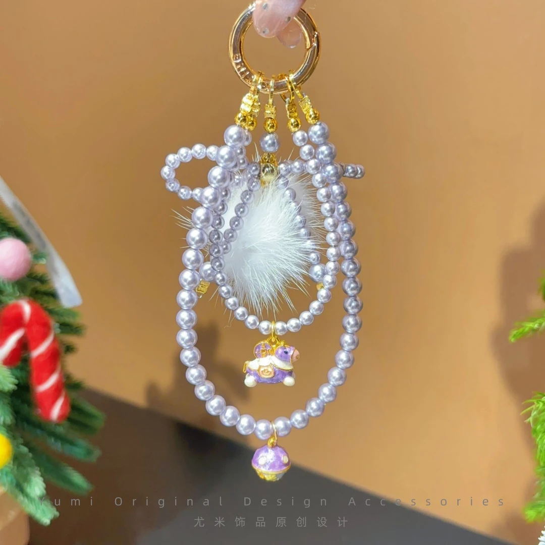卡庭【设计师手作】新年爆改毛茸茸手机挂件绳链简约通勤搭配L3525