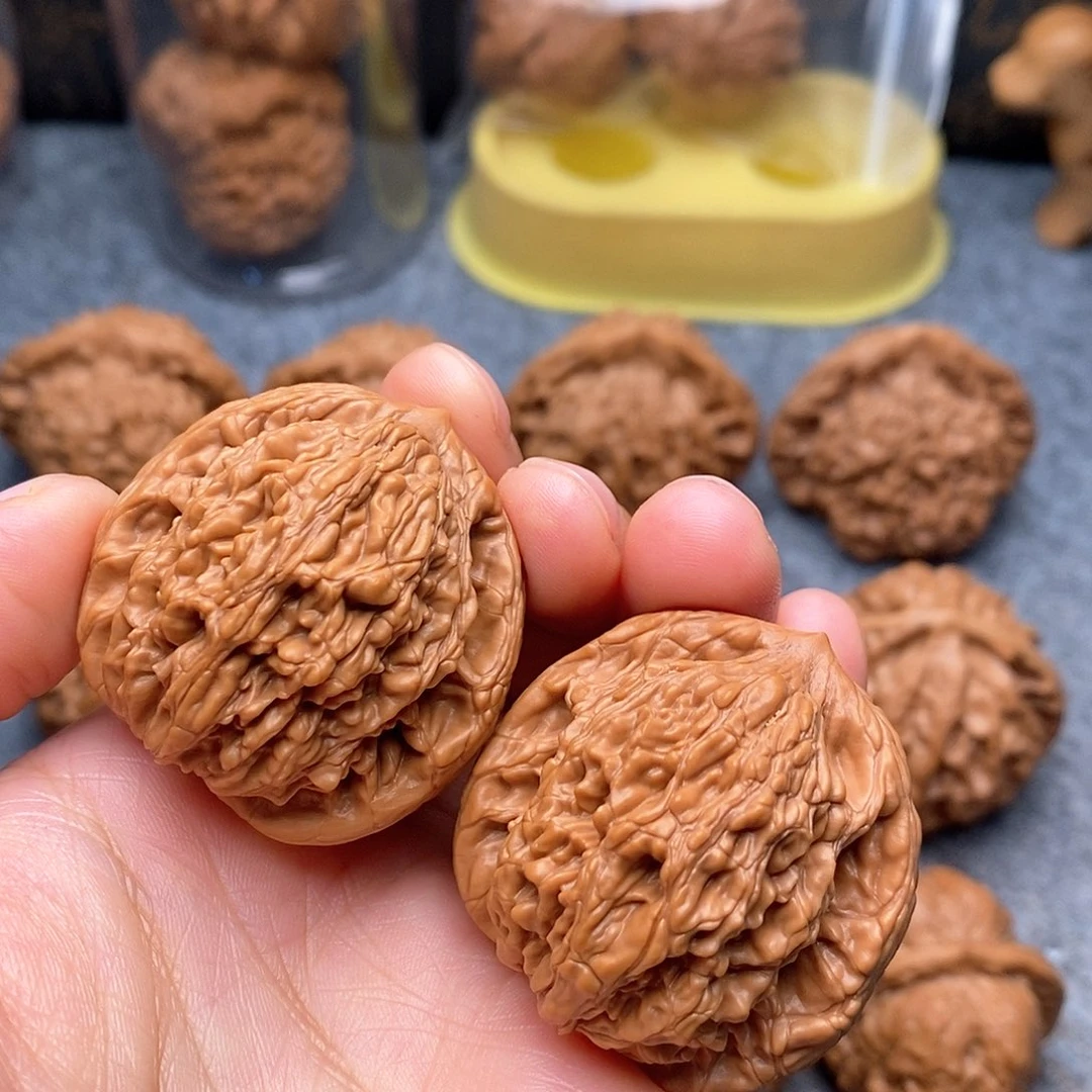 文玩核桃把件粗筋虎38尺