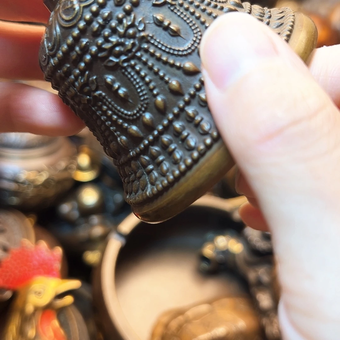 精美铜器工艺品等
