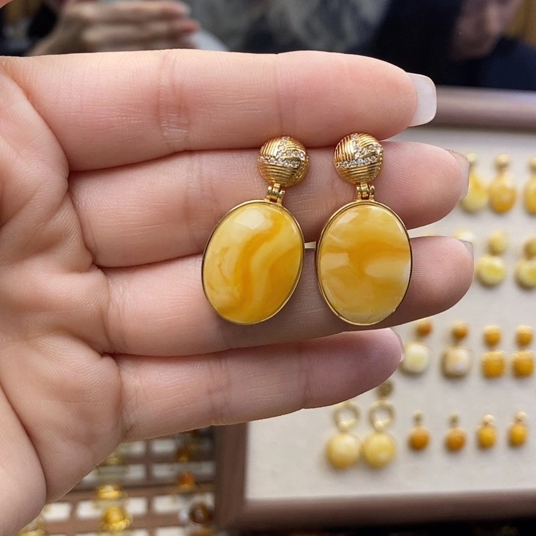 琥珀未镶嵌裸石成品