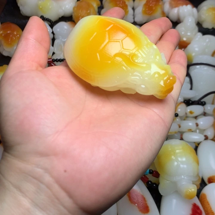 新疆戈壁石五彩石
