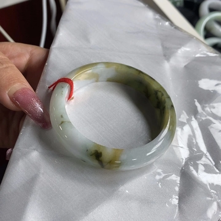 未镶嵌手镯（开口镯）翡翠