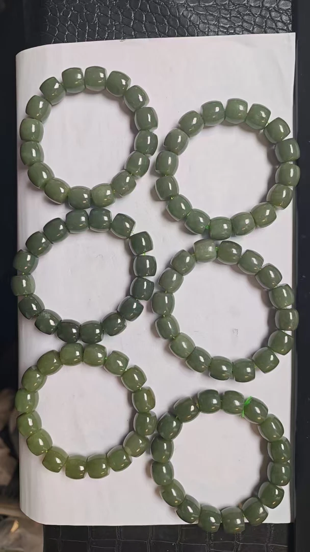 和田玉手串14mm左右多样性发其一B-226