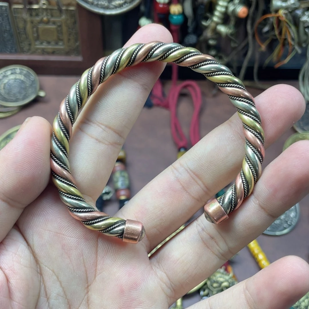 水***天手工麻花手镯一个