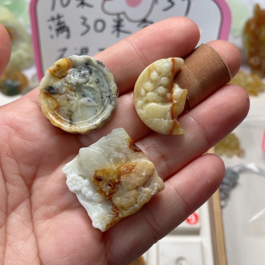 *****蛇纹石玉未镶嵌颈饰