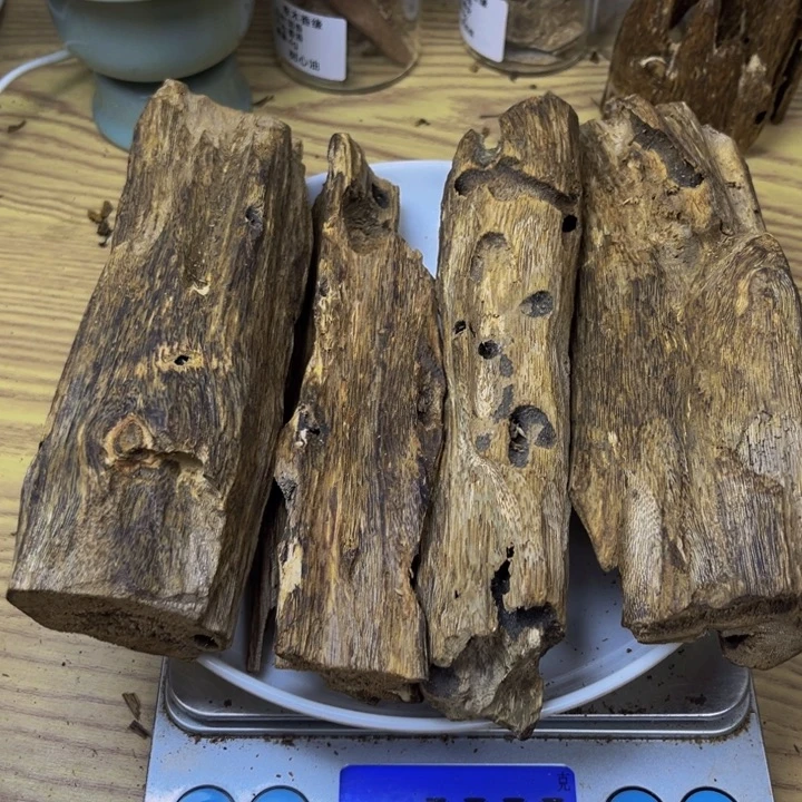 沉香沉香碎屑白棋373 克