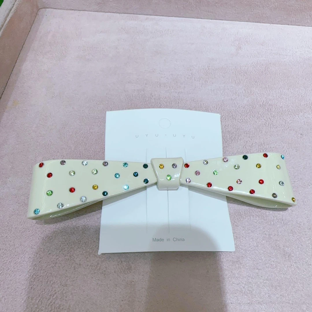 A574泡菜彩色蝴蝶弹簧夹