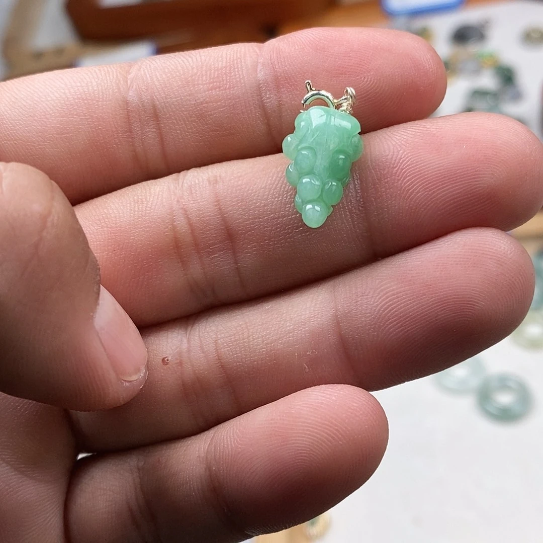 翡翠颈饰未镶嵌阿*✨葡萄48一个