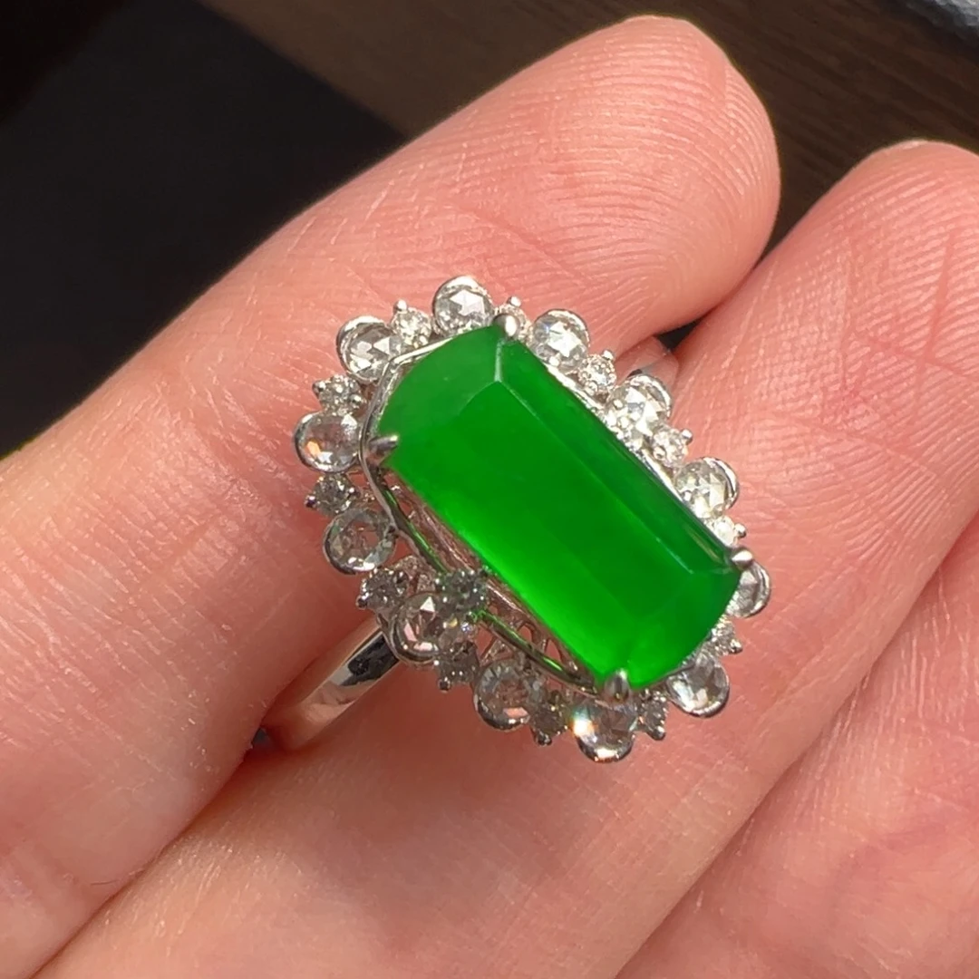 翡翠戒指18K金镶嵌收到货48小时鉴赏期