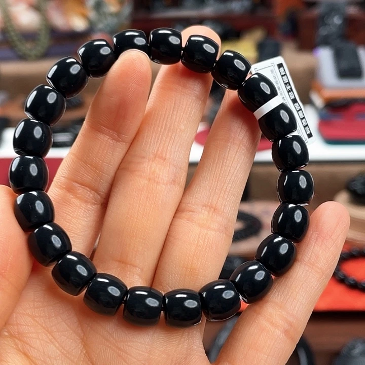 手串未镶嵌和田玉卡8✖️9精工，平价款