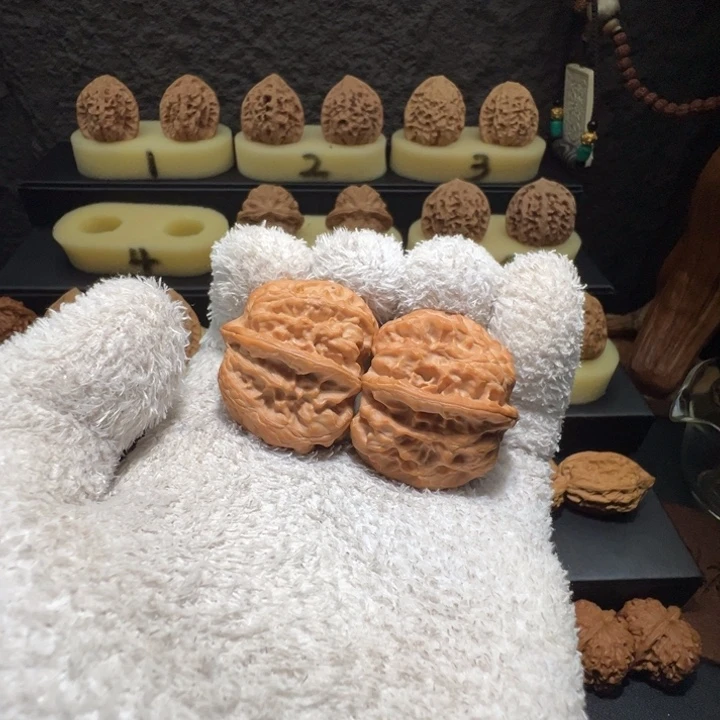 佬***茶文玩核桃吊坠方块