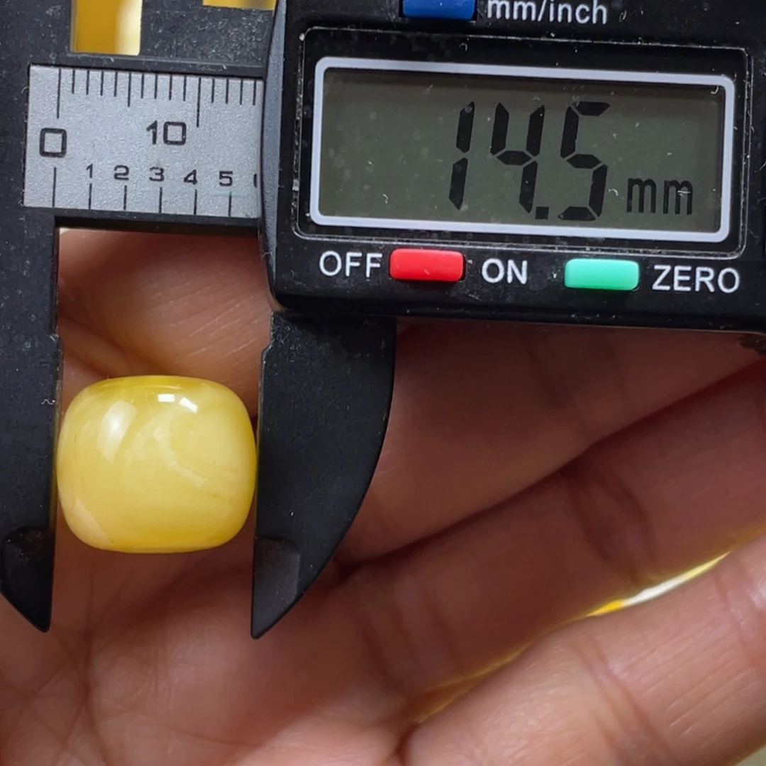 【闪购商品】裸石蜜蜡未镶嵌9杂
