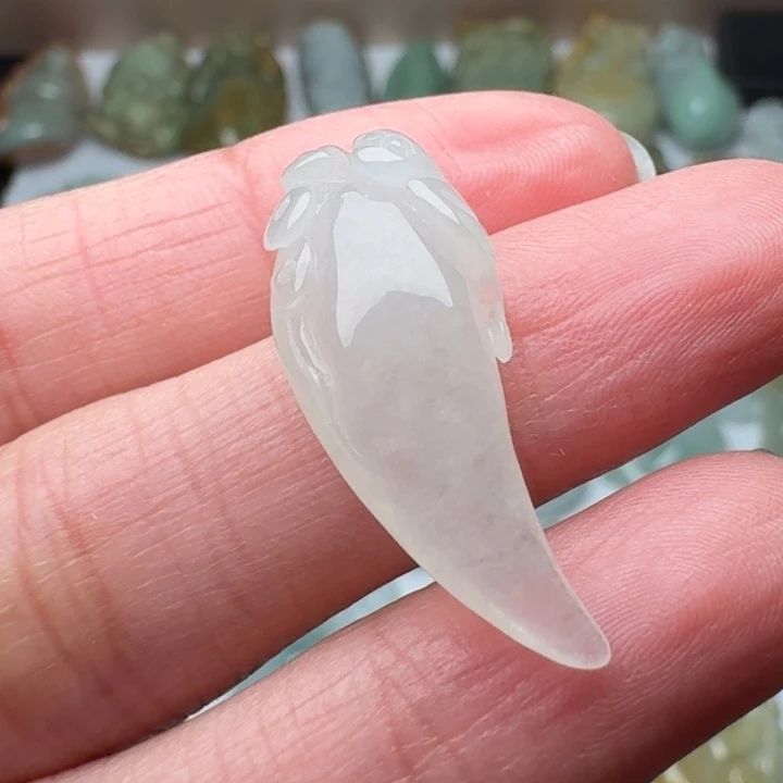 翡翠未镶嵌颈饰小精品