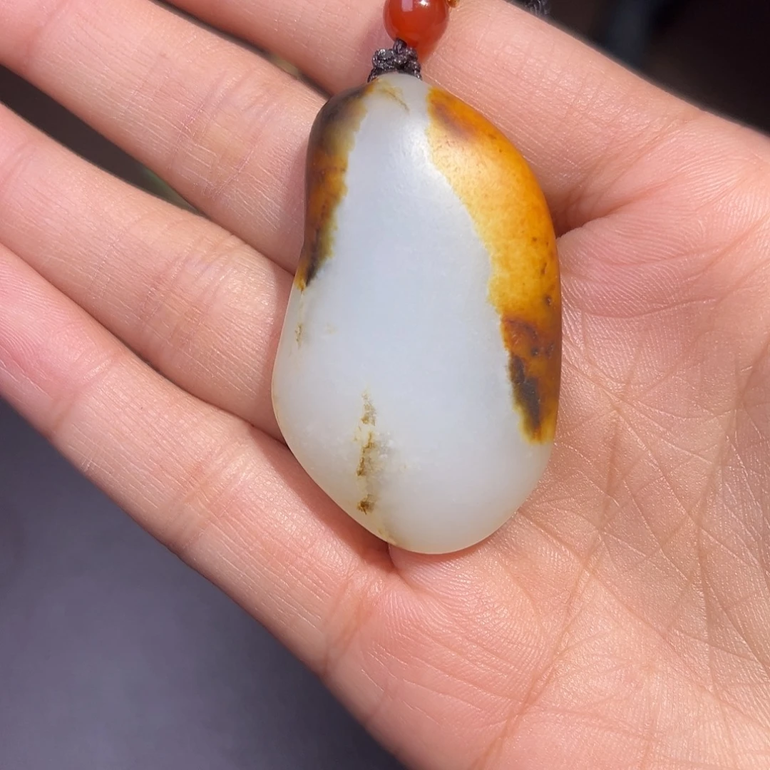 和田玉未镶嵌颈饰防拍链接