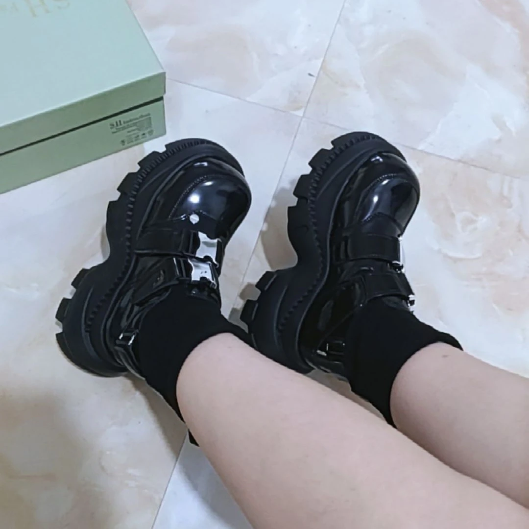 松糕鞋一字式扣带漆皮秋季单鞋春秋女鞋韩版黑色厚底