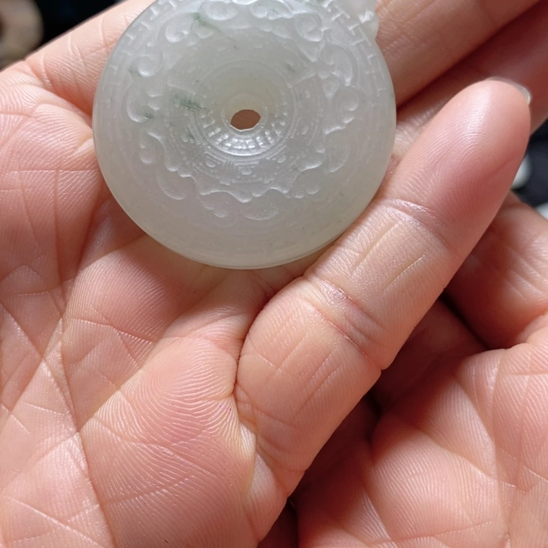 石英质玉颈饰未镶嵌