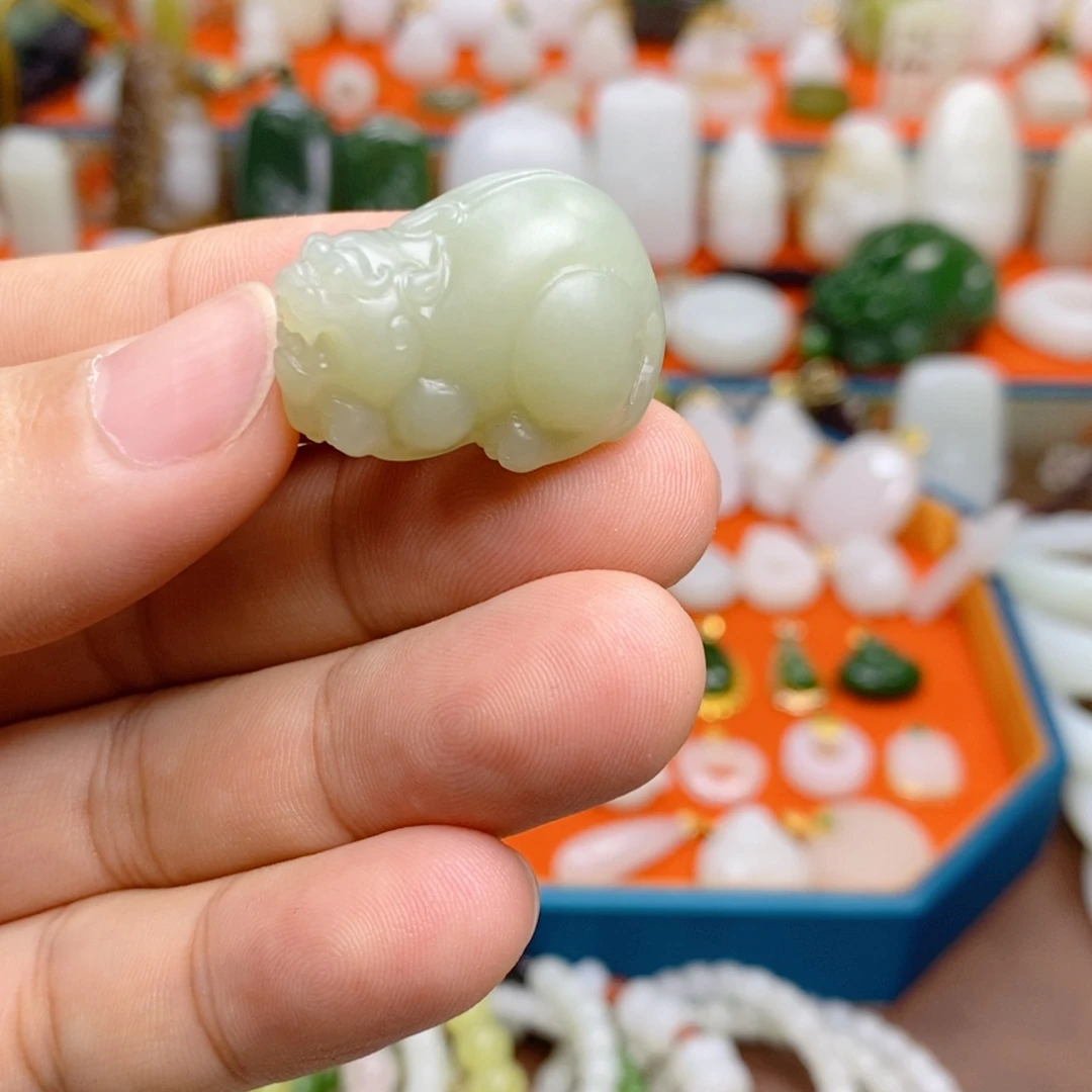 和田玉未镶嵌颈饰和田玉且末蓝貔貅吊坠30（多样性发货）