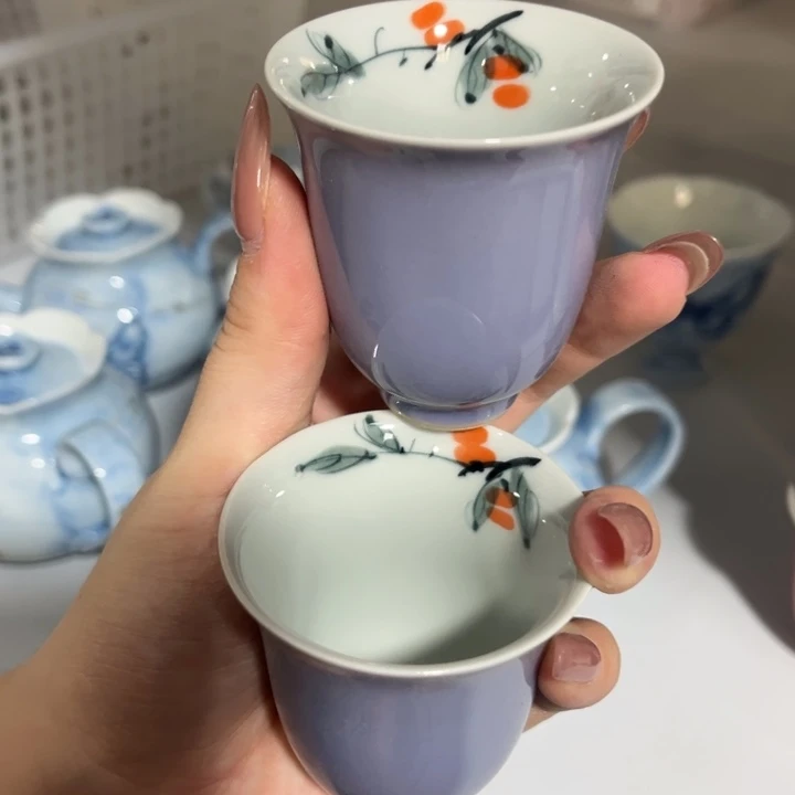 两个杯杯哈哈哈哈哈哈哈