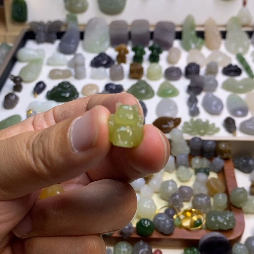 【闪购商品】和田玉未镶嵌颈饰洋**垟