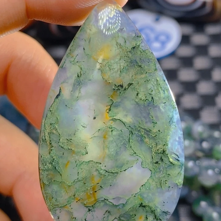 玛瑙/玉髓颈饰未镶嵌南**往