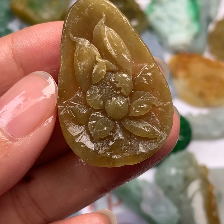 定制翡翠未镶嵌翡翠