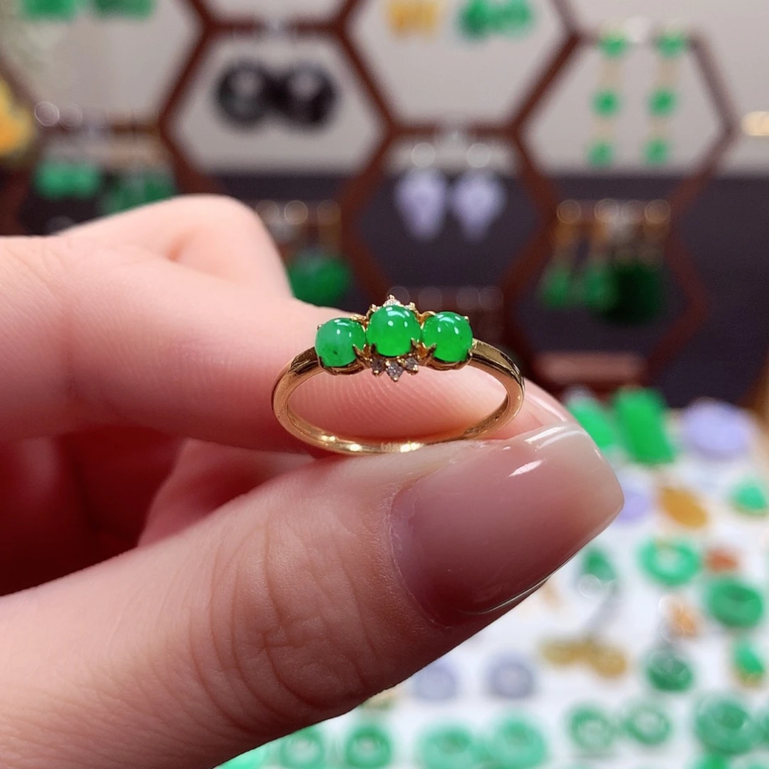翡翠戒指18K金镶嵌天然翡翠