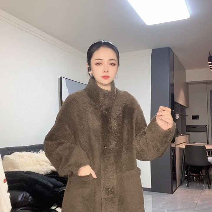 绵羊皮美丽奴黛西皮毛一体M130斤左右