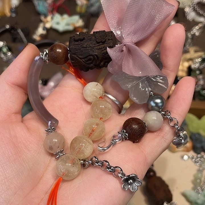 柒***禾蛇纹石玉合金颈饰