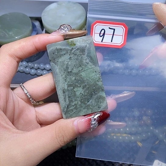 和田玉和田玉边角料随机发未镶嵌