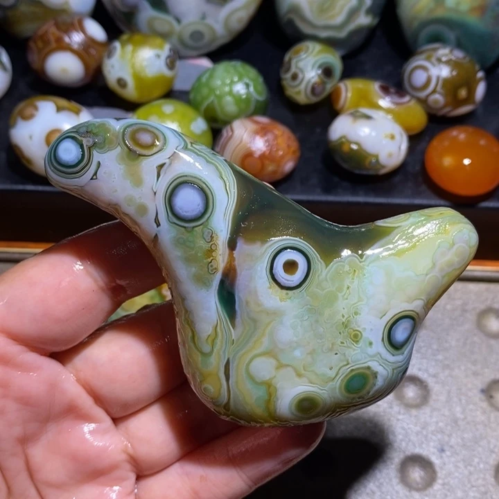 未镶嵌玛瑙/玉髓珠宝半成品65