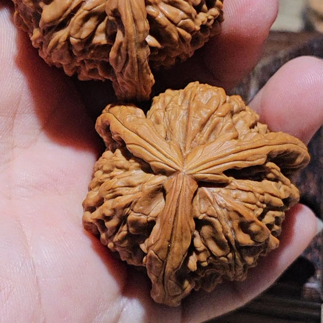 文玩核桃吊坠42精修工艺三楞