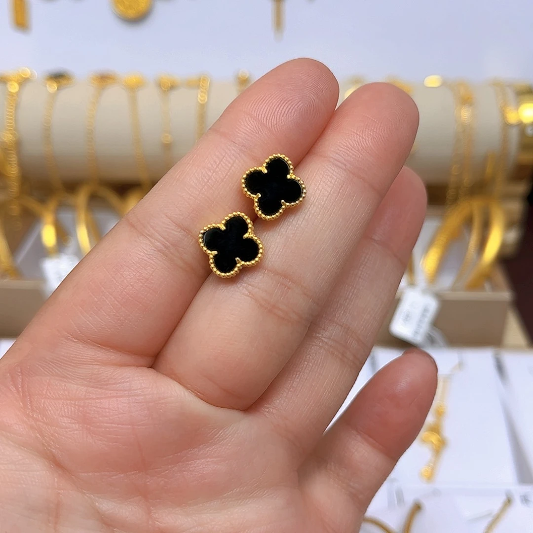 吊坠足银无黑色四叶草耳钉