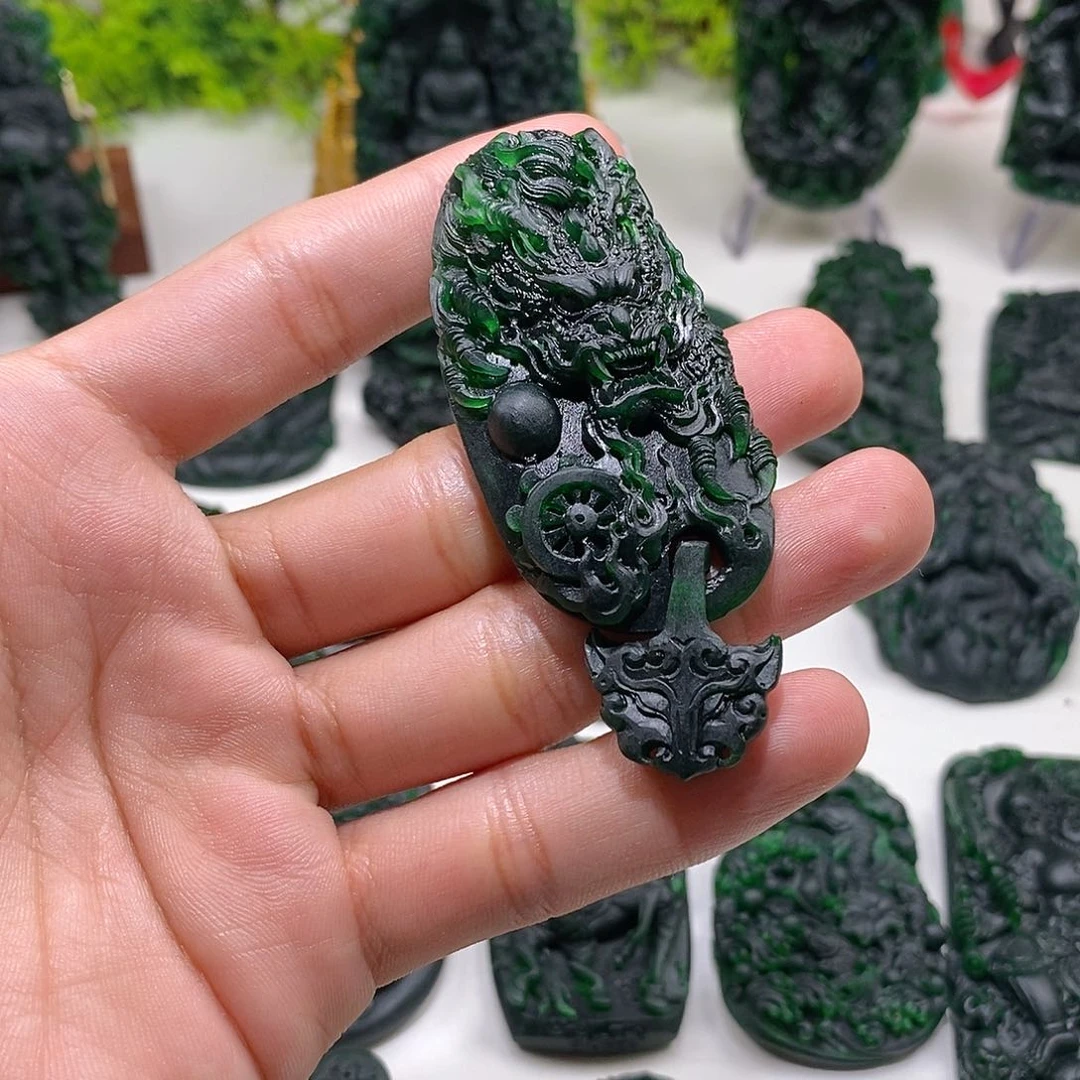 定制翡翠未镶嵌程龙牌