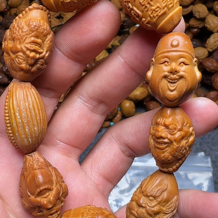 橄榄核手串你是谁