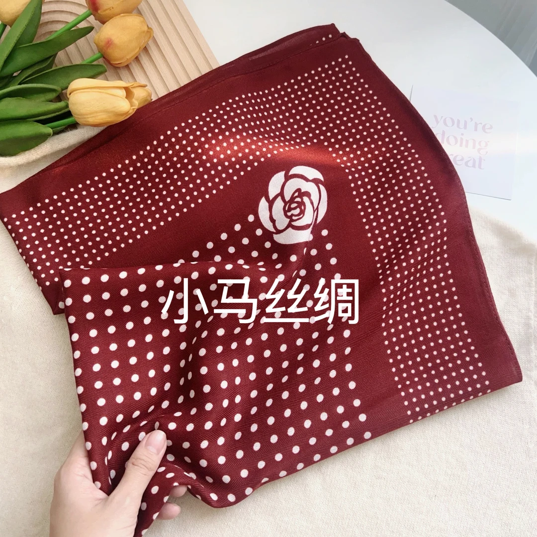 【玫瑰波点】秋冬丝绒棉质感86*86左右方巾丝巾围巾