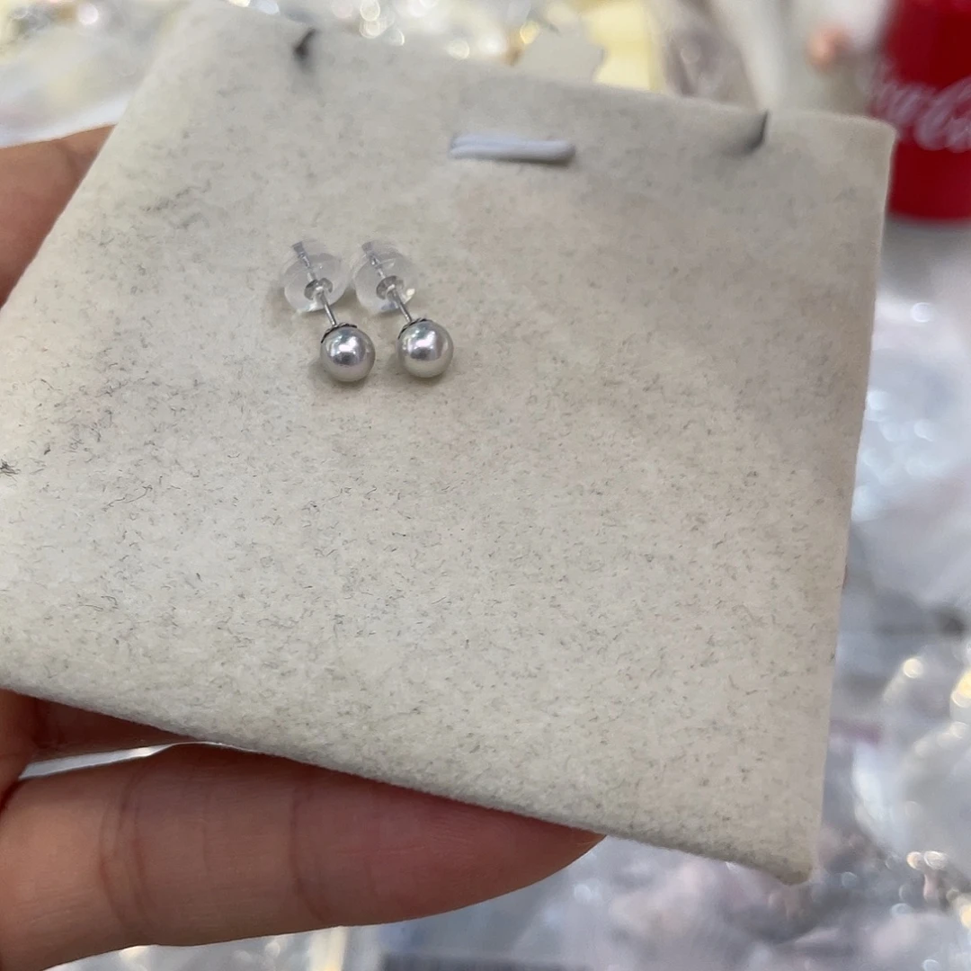 18K金镶嵌耳饰海水珍珠