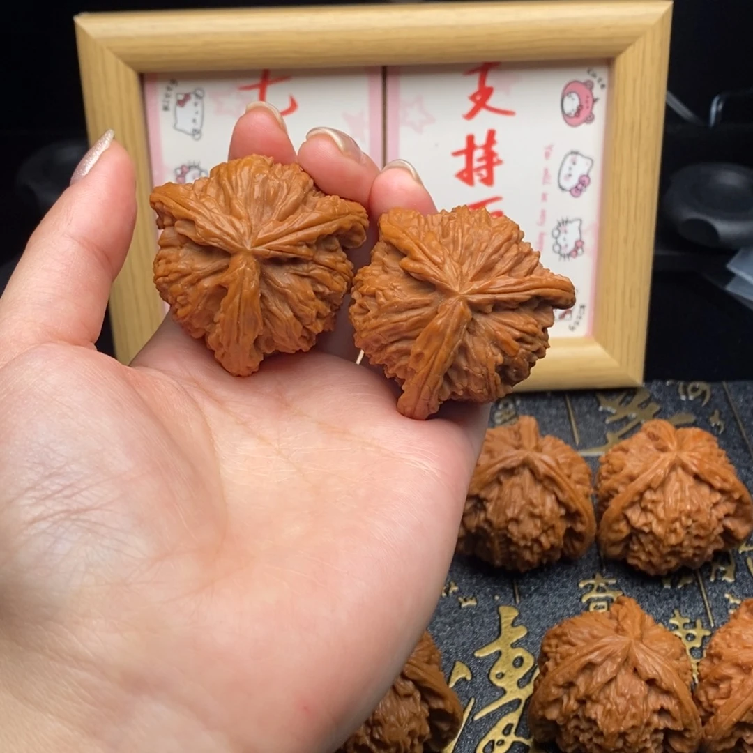 温***蛙吊坠文玩核桃白狮1111111111