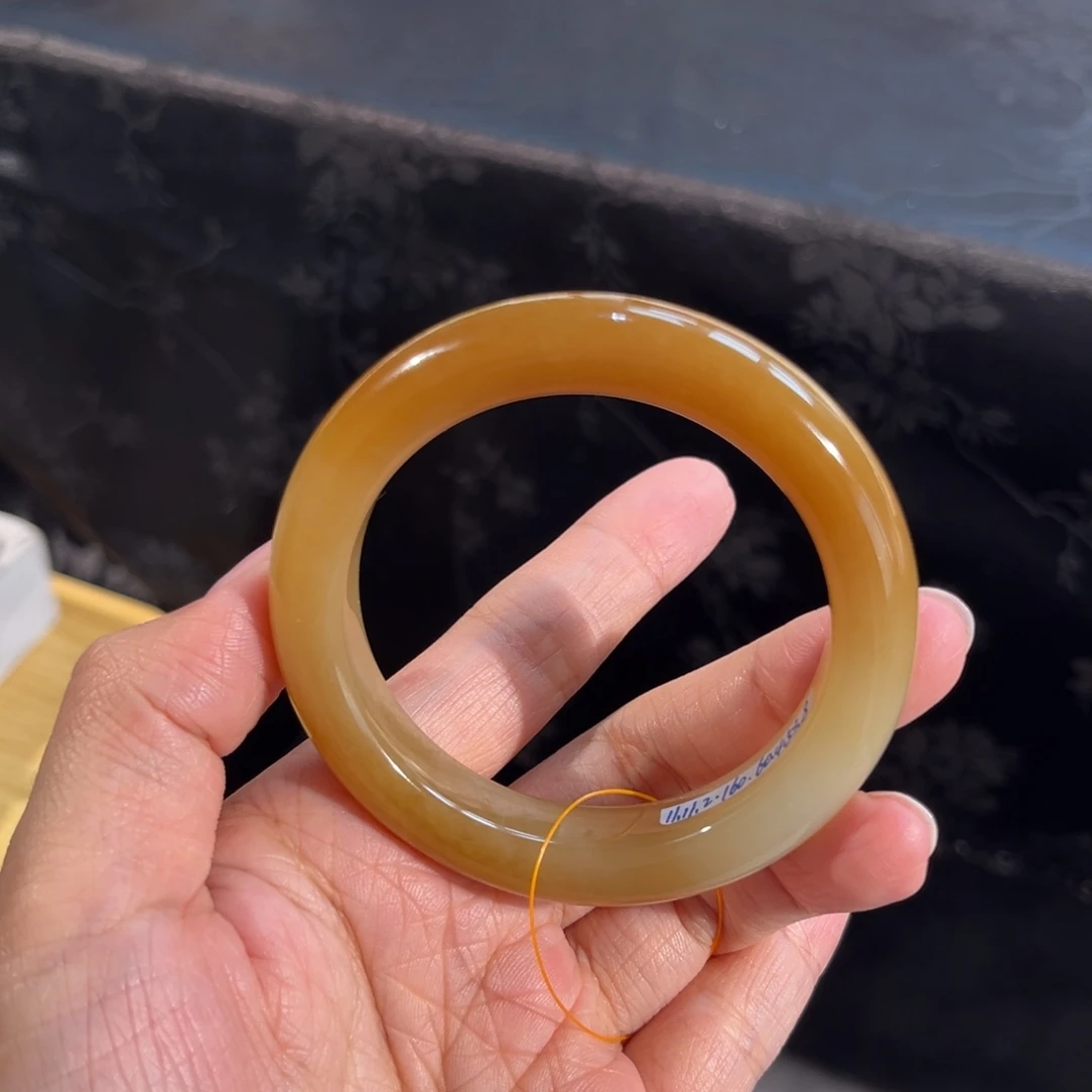 和田玉未镶嵌手镯  「且末糖」