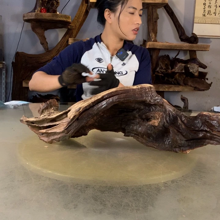J***.天然的云南紫柚木会黄水